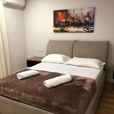 Apartment Tirana Apartment *